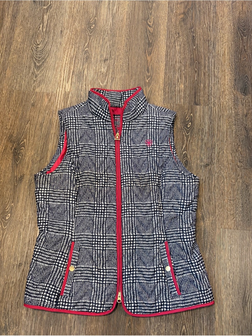 Ariat Black & White Houndstooth Vest